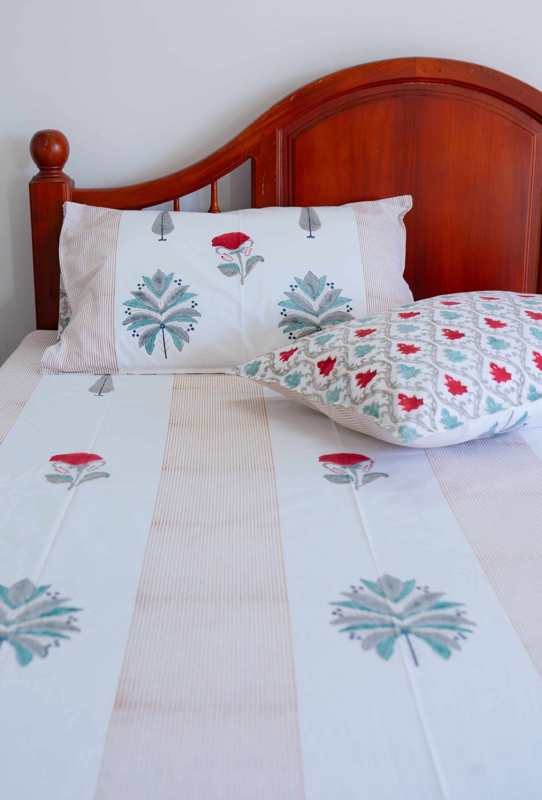 Seasonal Bedsheet Strategies: Comfort Throughout the Year - Adapting Your Bedroom to India’s Diverse Climate