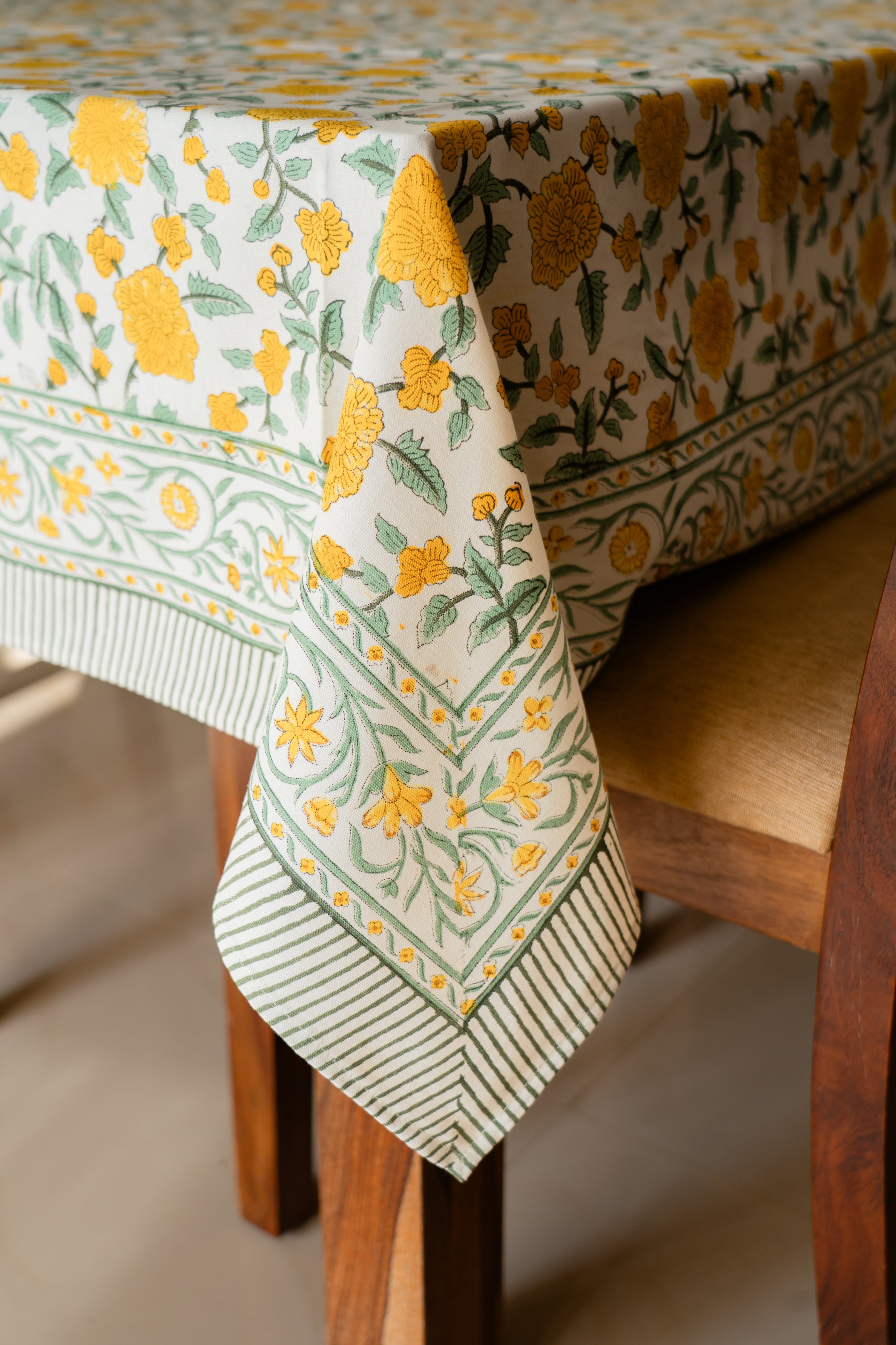 Global Tablecloth Traditions: A Cultural Tapestry
