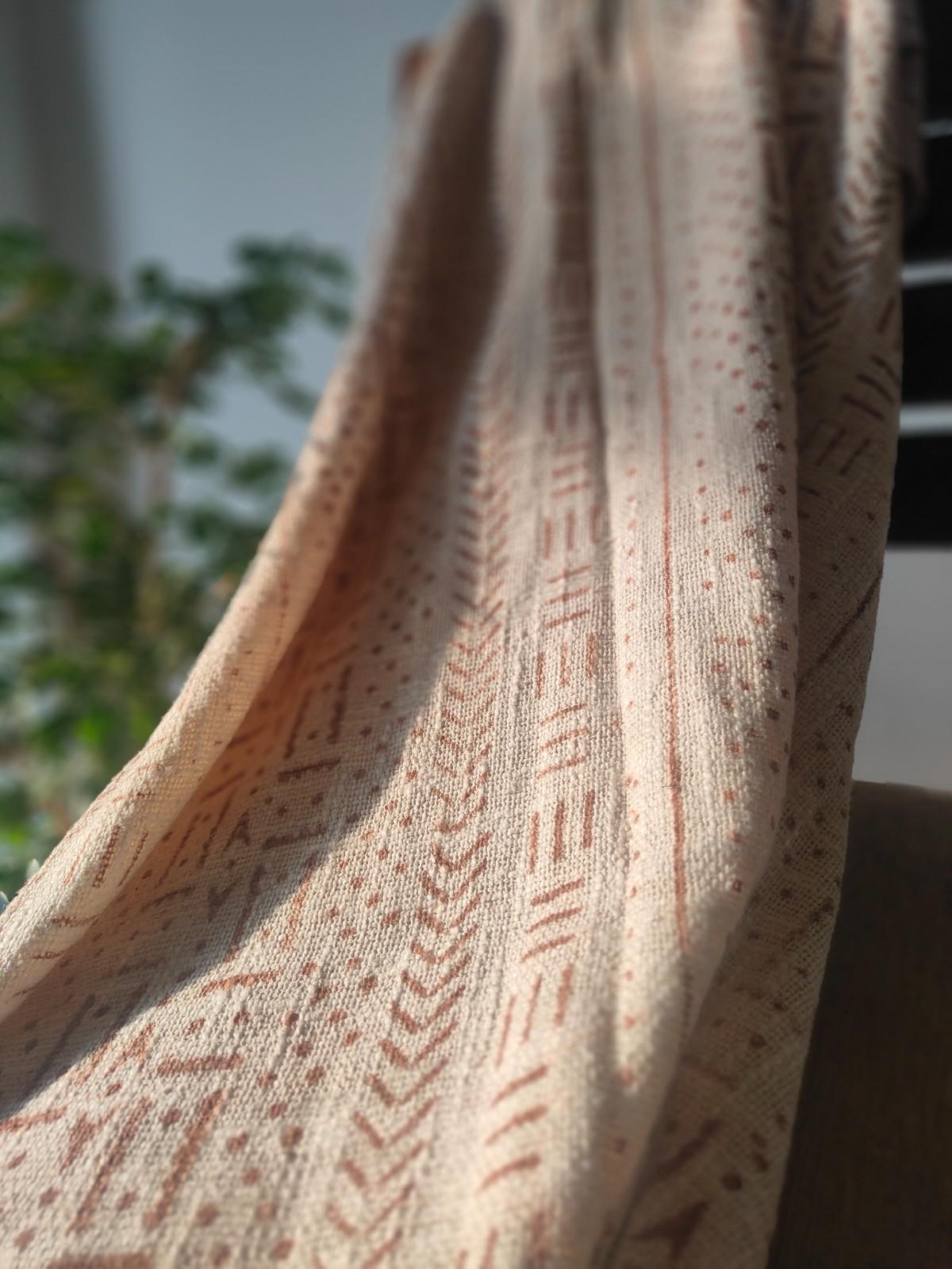 Luxurious Sofa Throws in Kaloor: Comfort Redefined