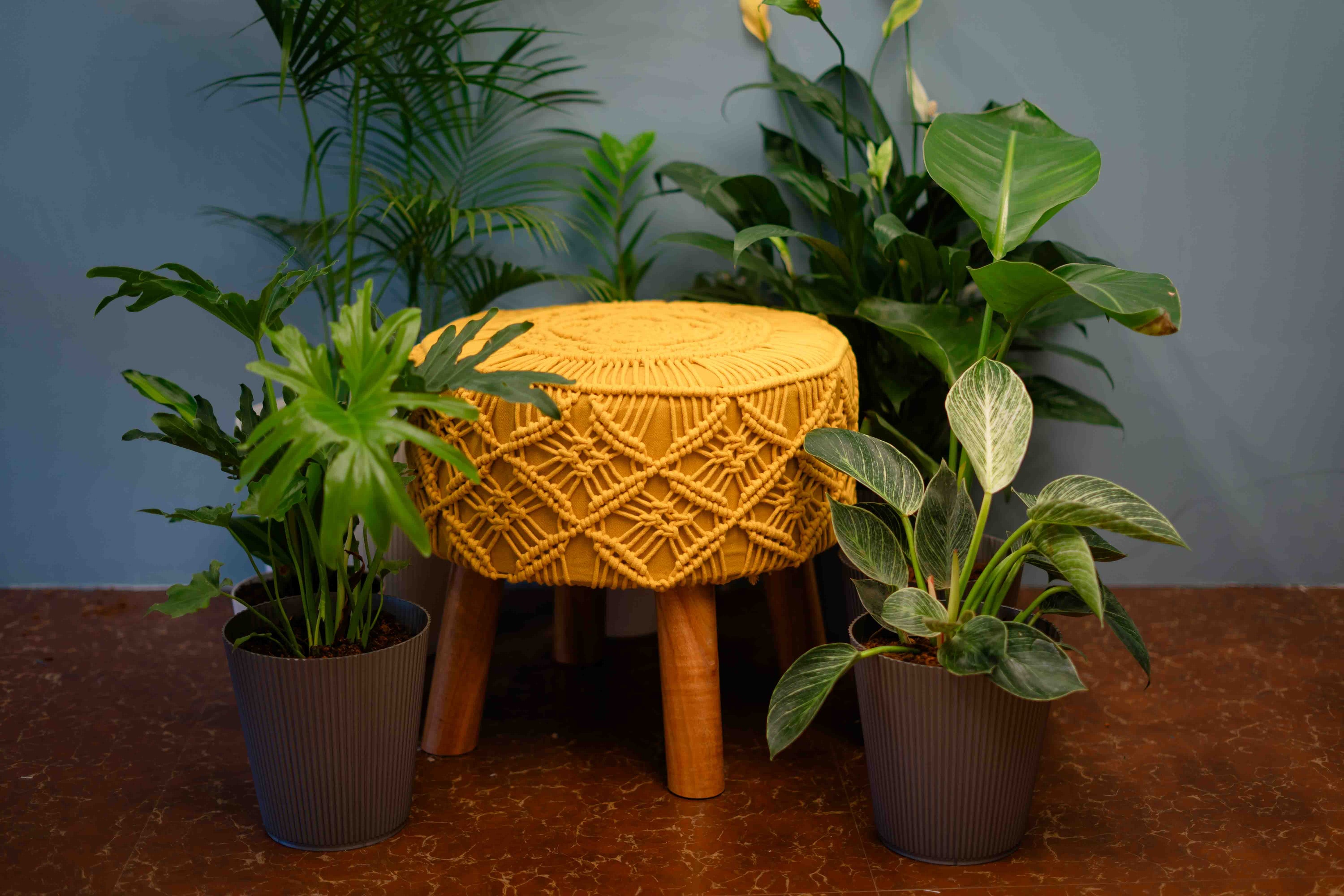 The Multi-Purpose Marvel: How Handloom Ottomans Are Revolutionizing Small Space Living