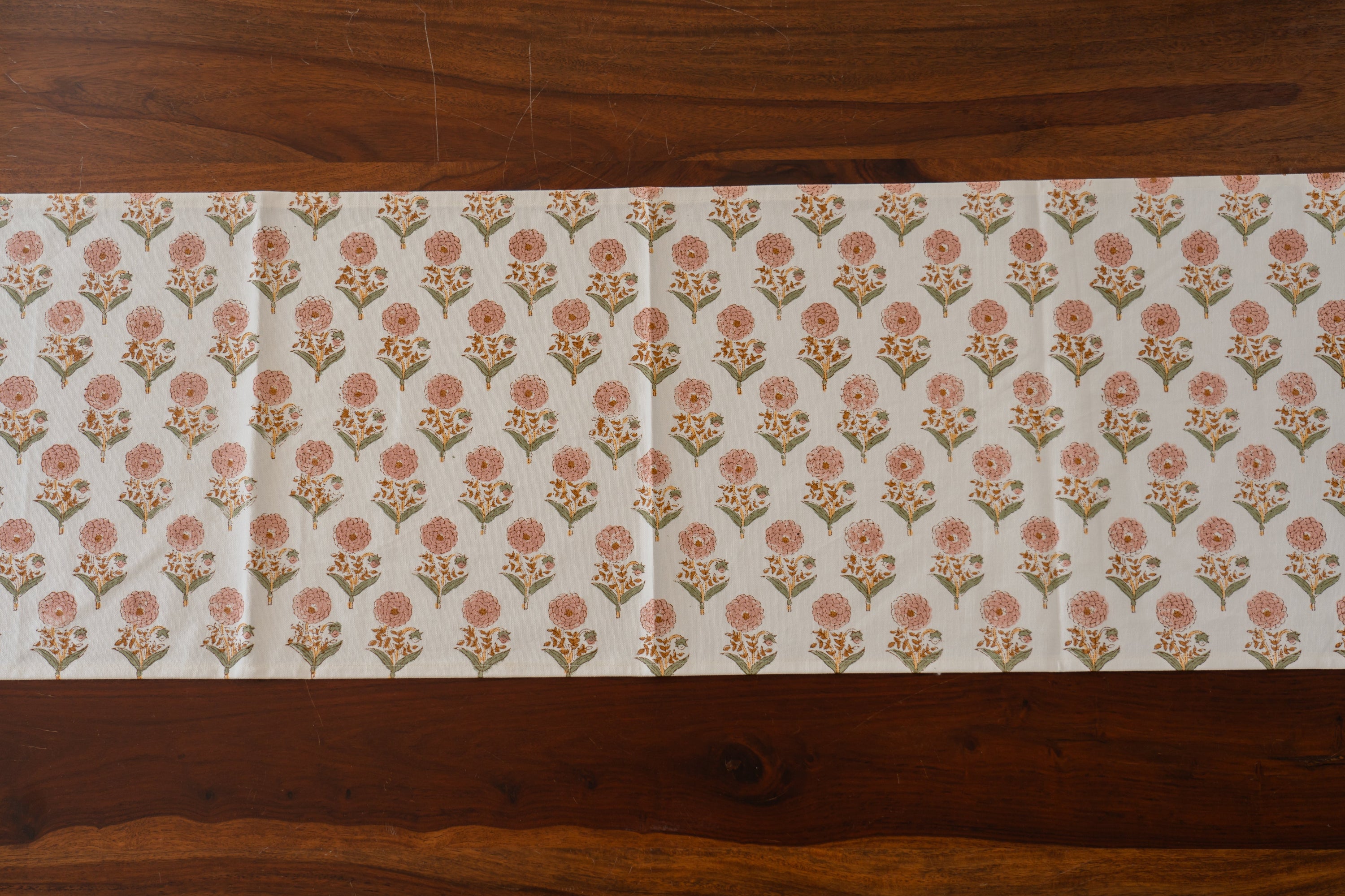 Heritage on Display: The Cultural Significance of Handloom Table Runners