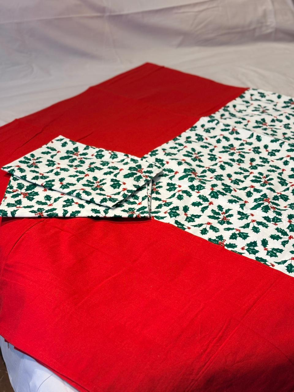 CHRISTMAS CHARM RED BORDER BEDSHEET