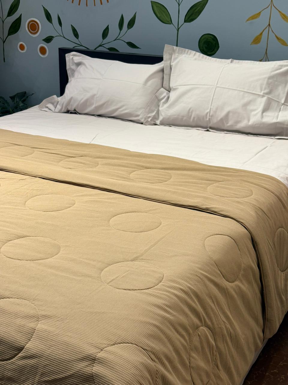 BEIGE QUILTED CIRCLE COMFORTER