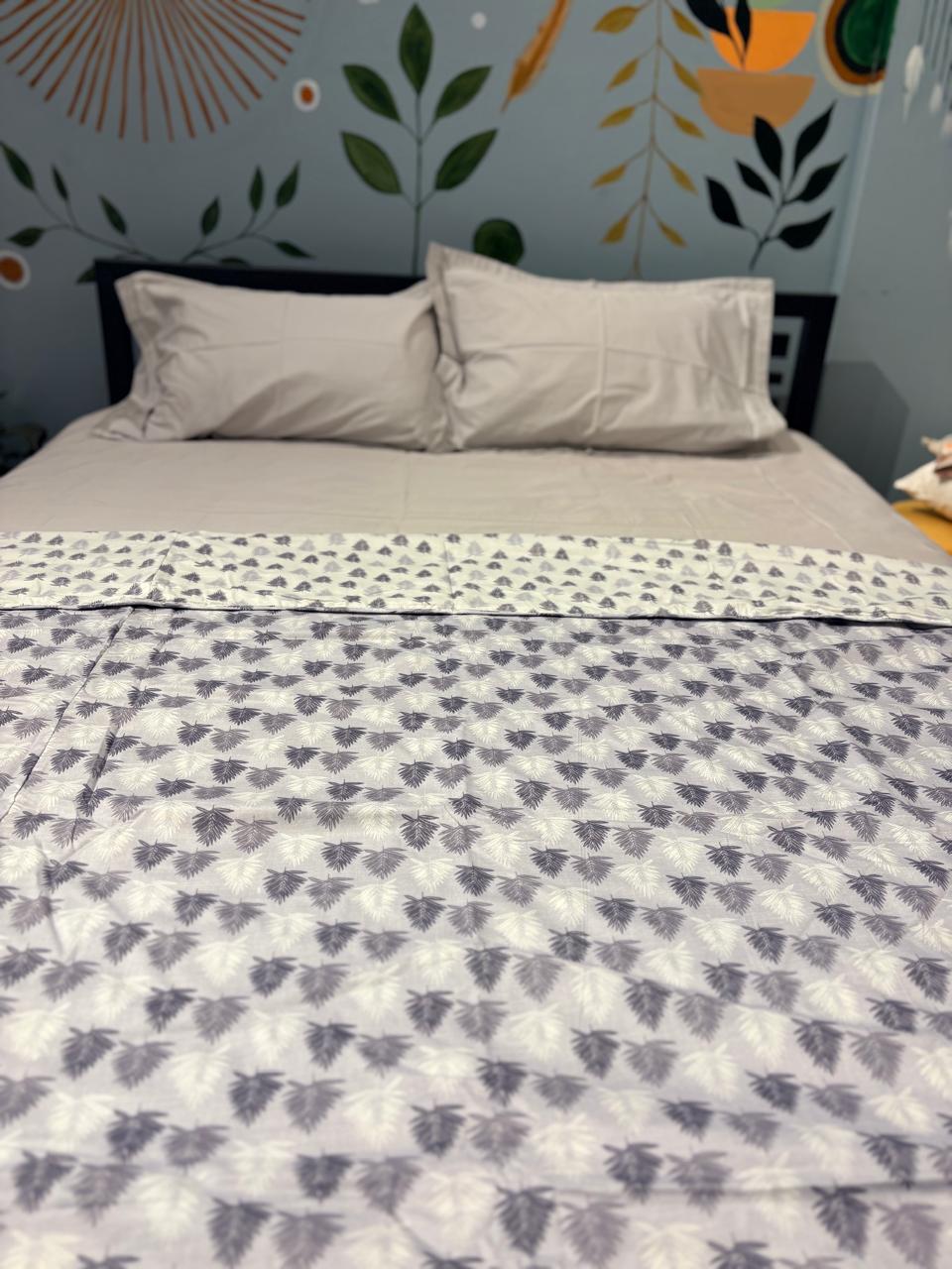 SOFT LEAF PATTERN LIGHTWEIGHT DOHAR
