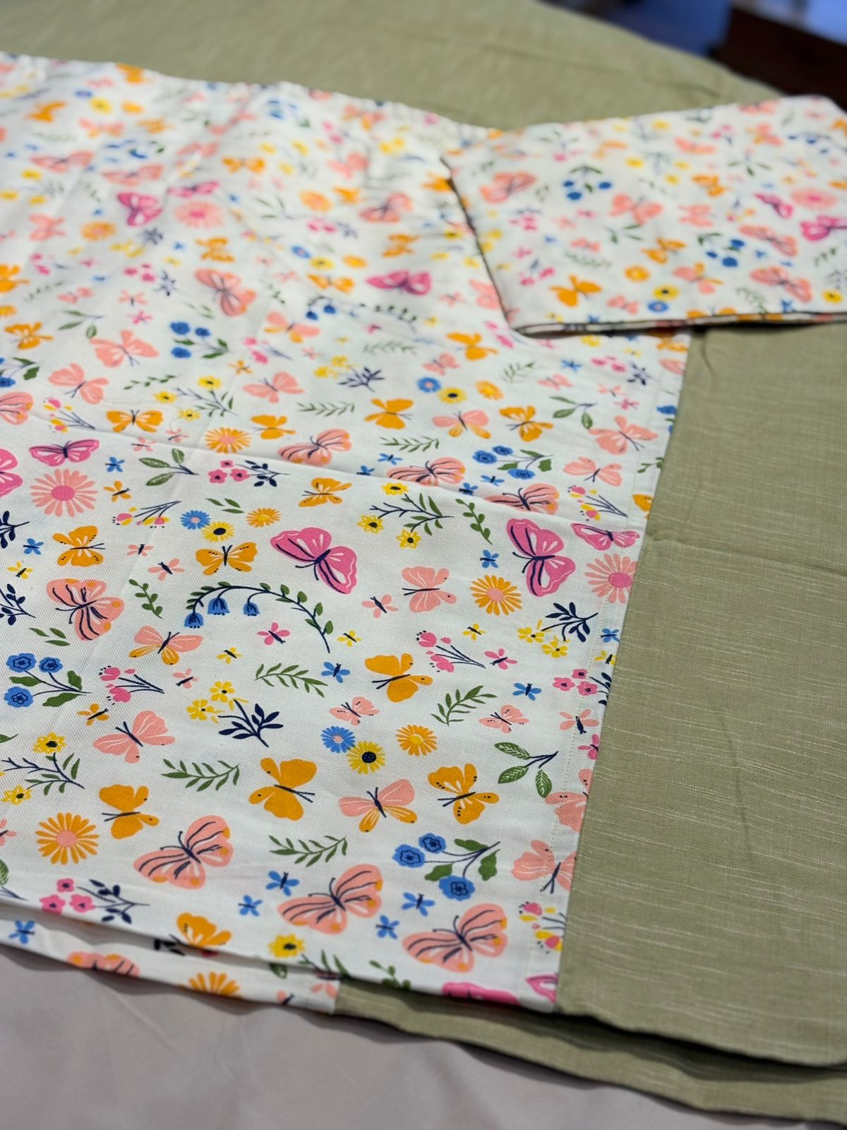 BUTTERFLY & BLOSSOM BORDER BEDSHEET