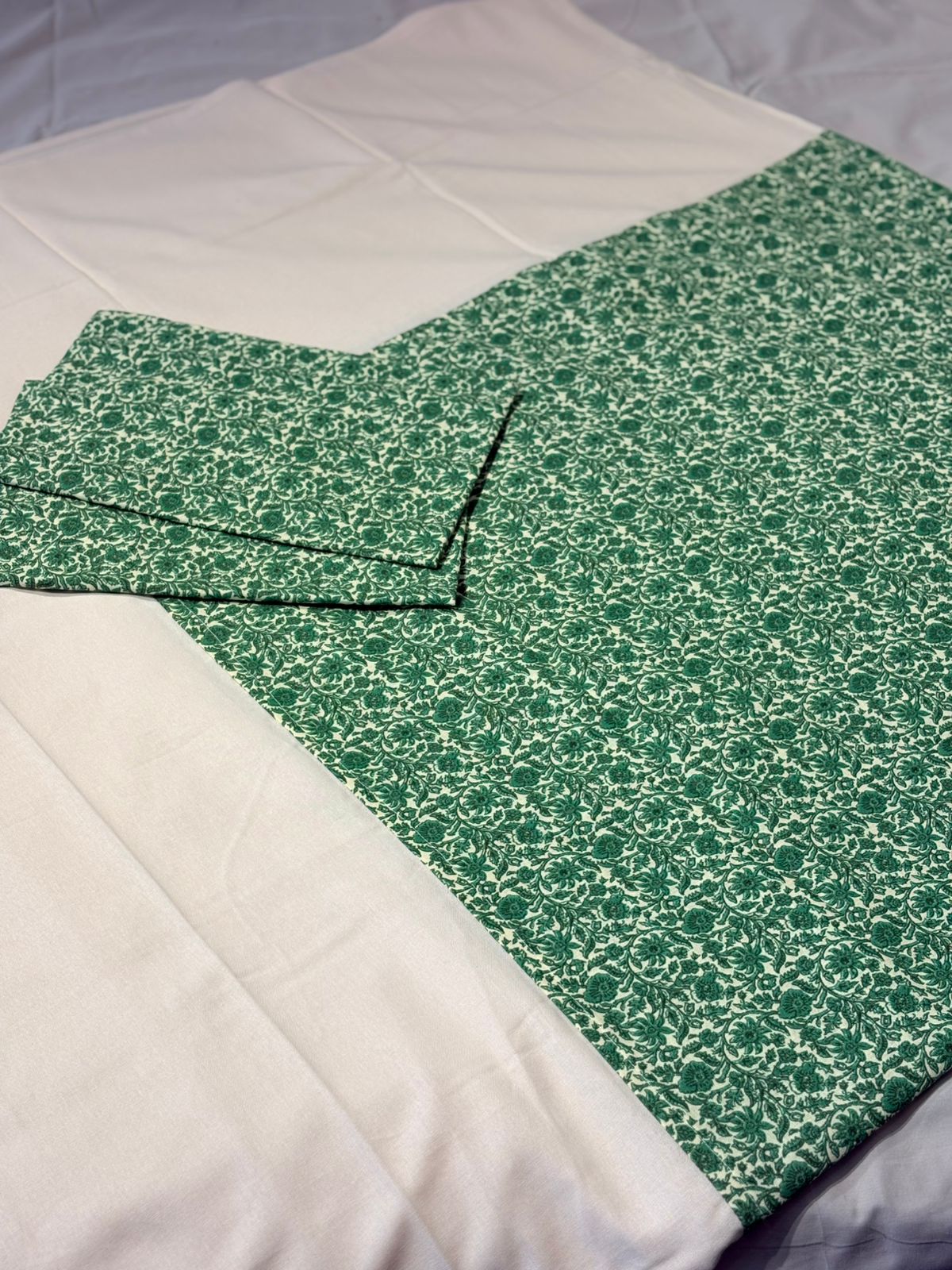 WHITE BORDERED GREEN FLORAL PATCHWORK BEDSHEET