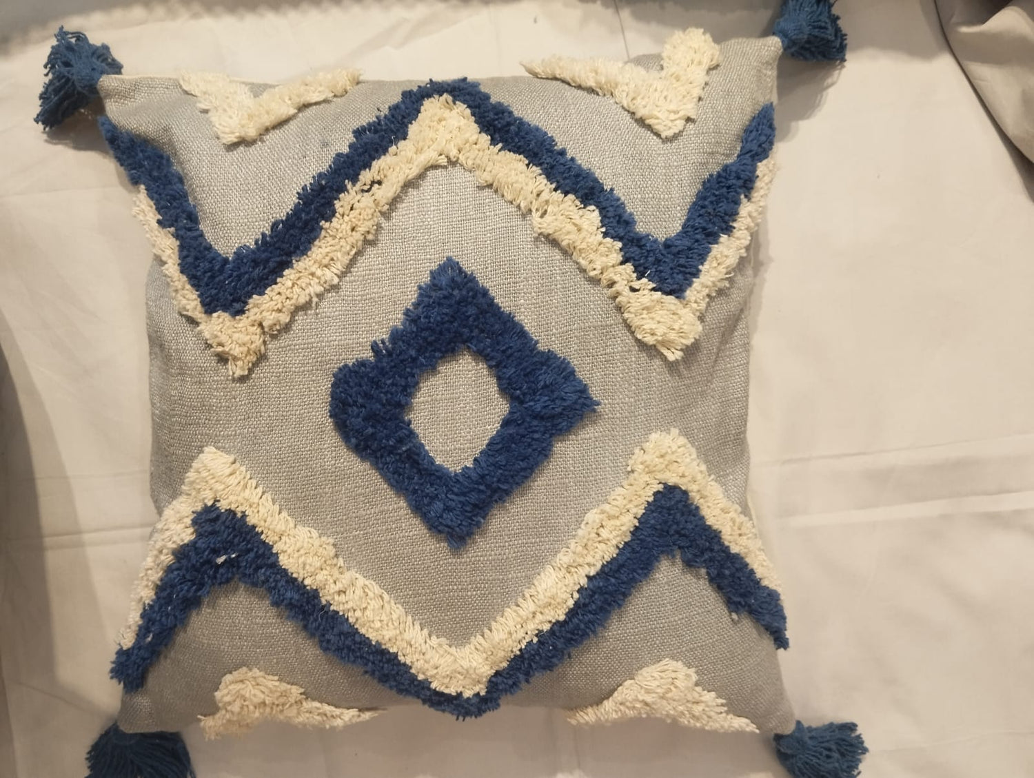 BLUE WHITE CHEVRON TUFTED LINEN CUSHION COVER