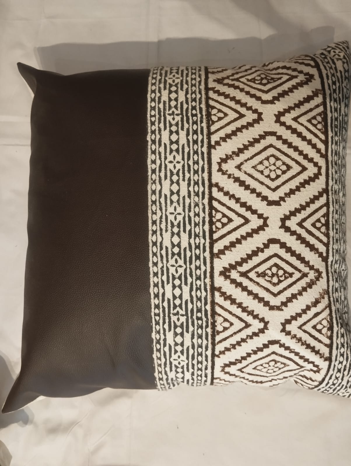 Ethnic Brown & White Geometric Split‑Design Cushion Cover