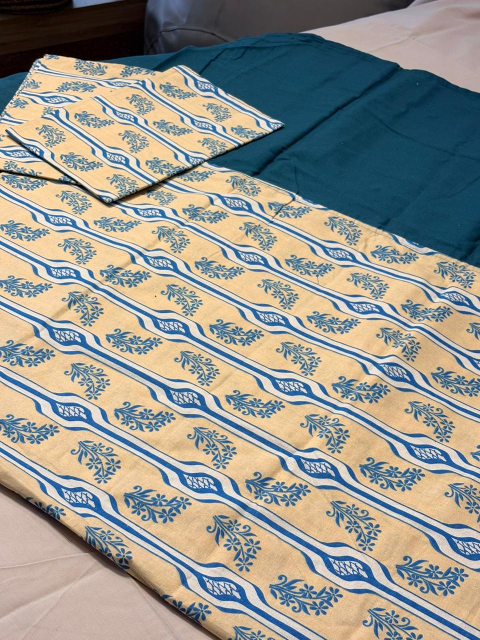 HERITAGE PRINT BLUE BORDER BEDSHEET