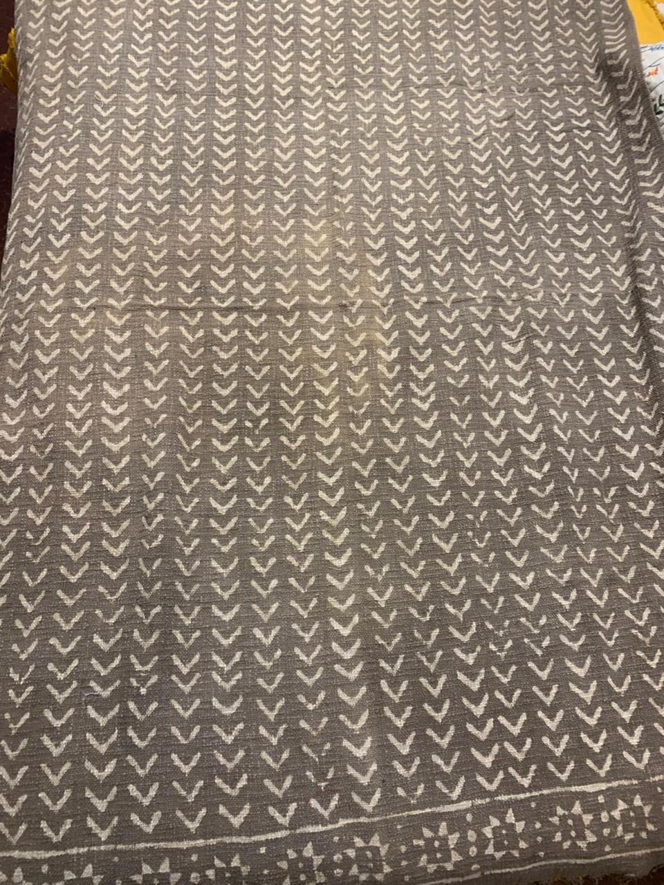 GEOMETRIC CHEVRON PATTERN SOFA THROW