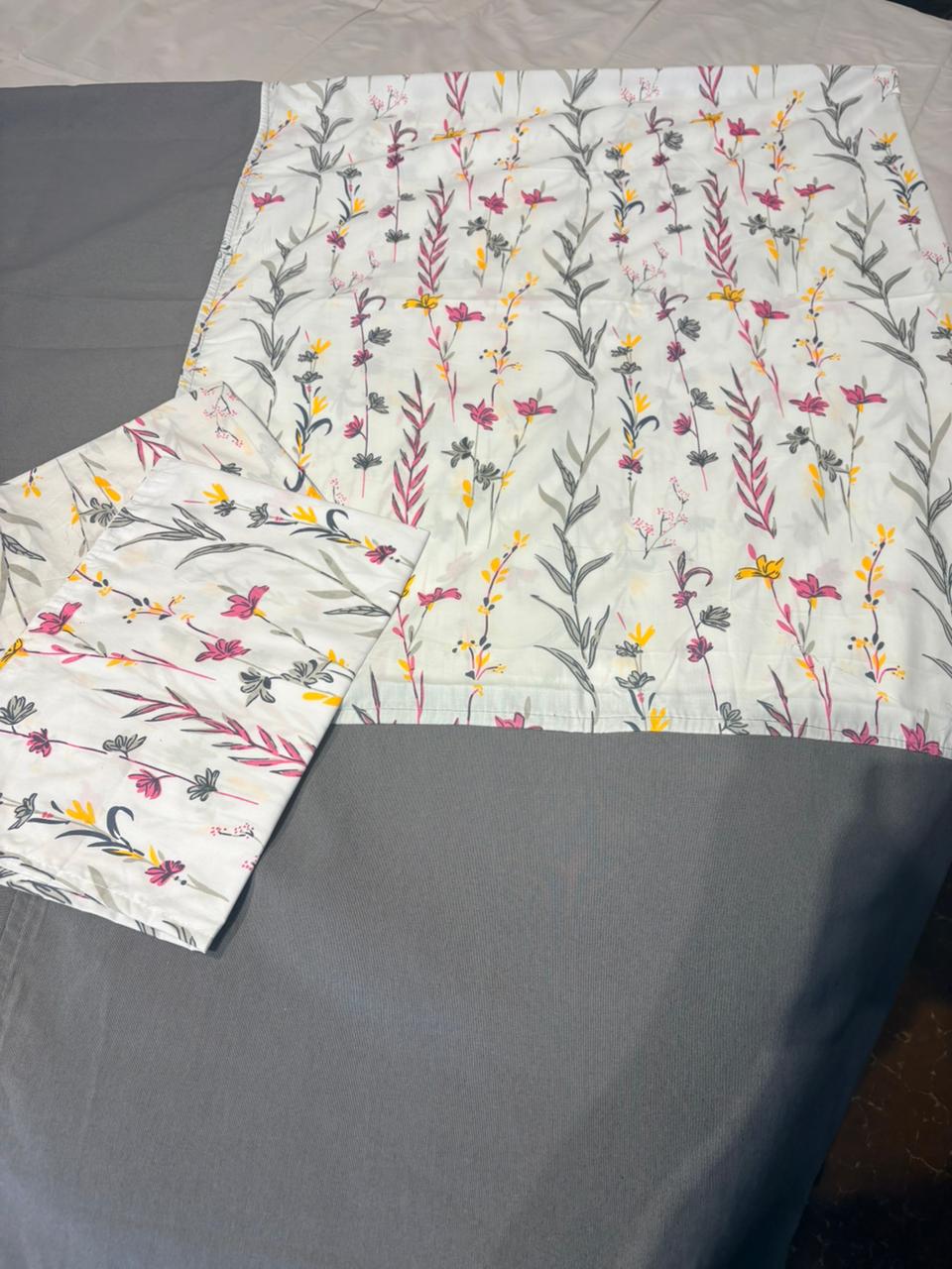 FLORAL PATTERNED QUEEN BORDER BEDSHEET