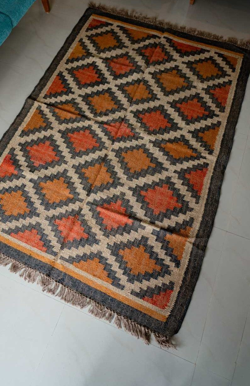 autumn-mosaic-kilim-rug-timeless-charm-with-a-burst-of-autumn-elegance