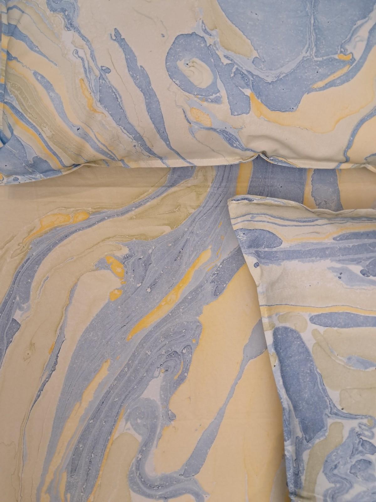 celestial-flow-marble-bedsheet-luxury-comfort-in-modern-bedding