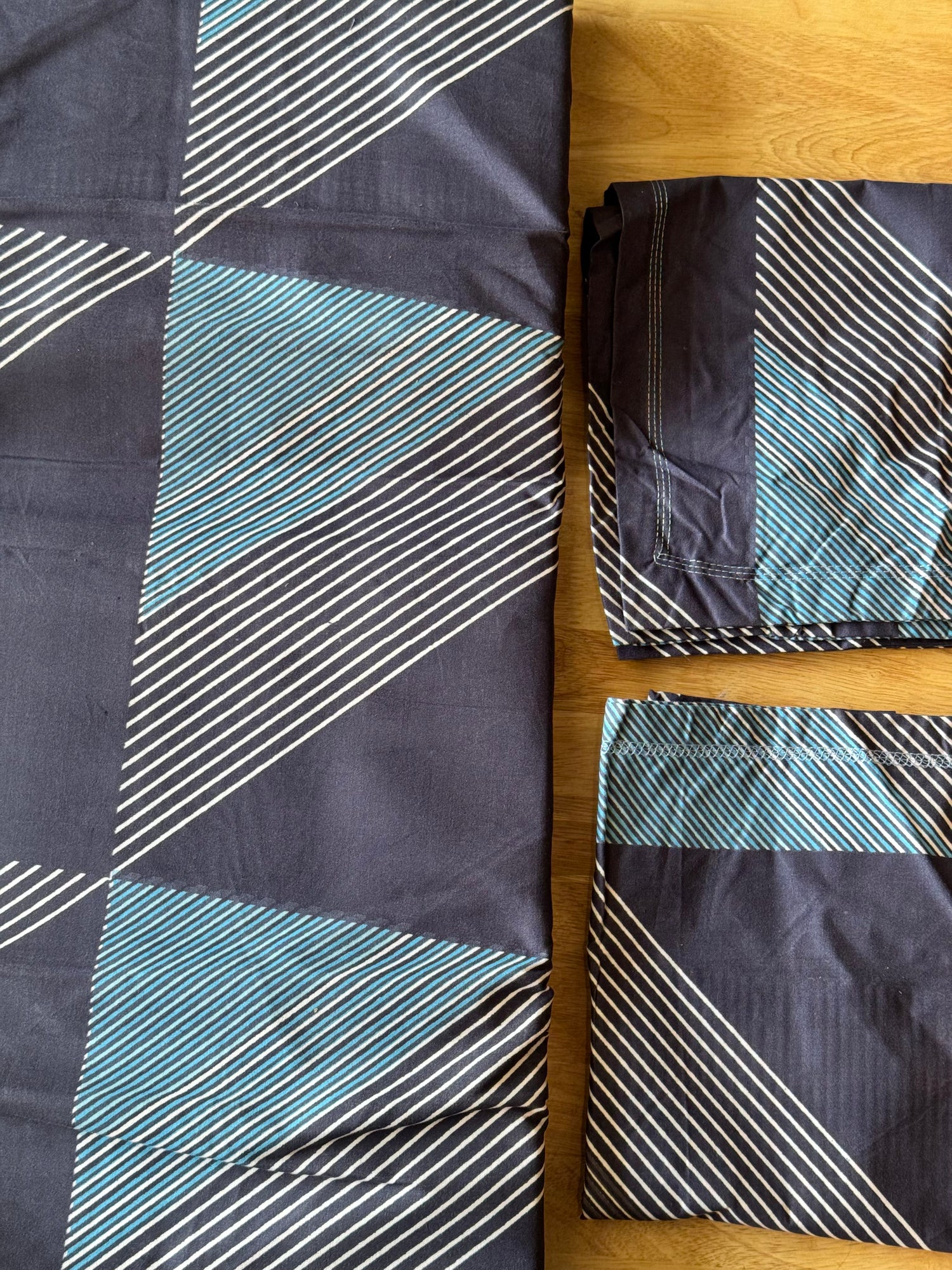 Azure Prism Geometric – Cosmic King Plus Size Bedsheet