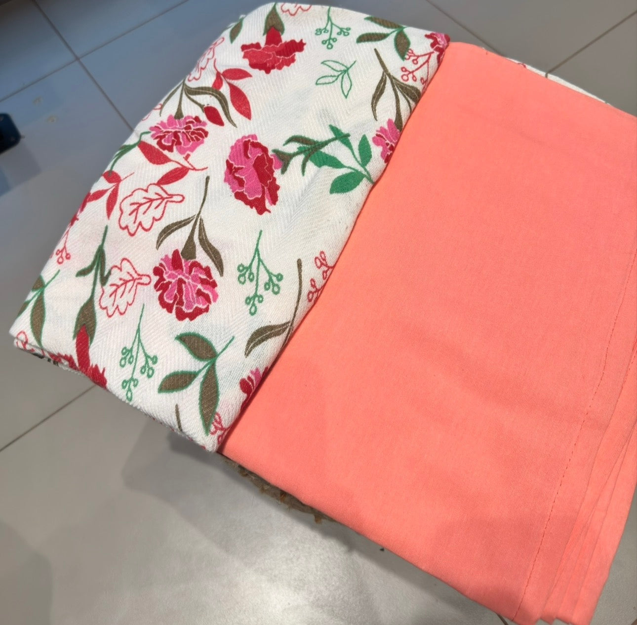 Coral Garden Charm – King Size Border Bedsheet Set