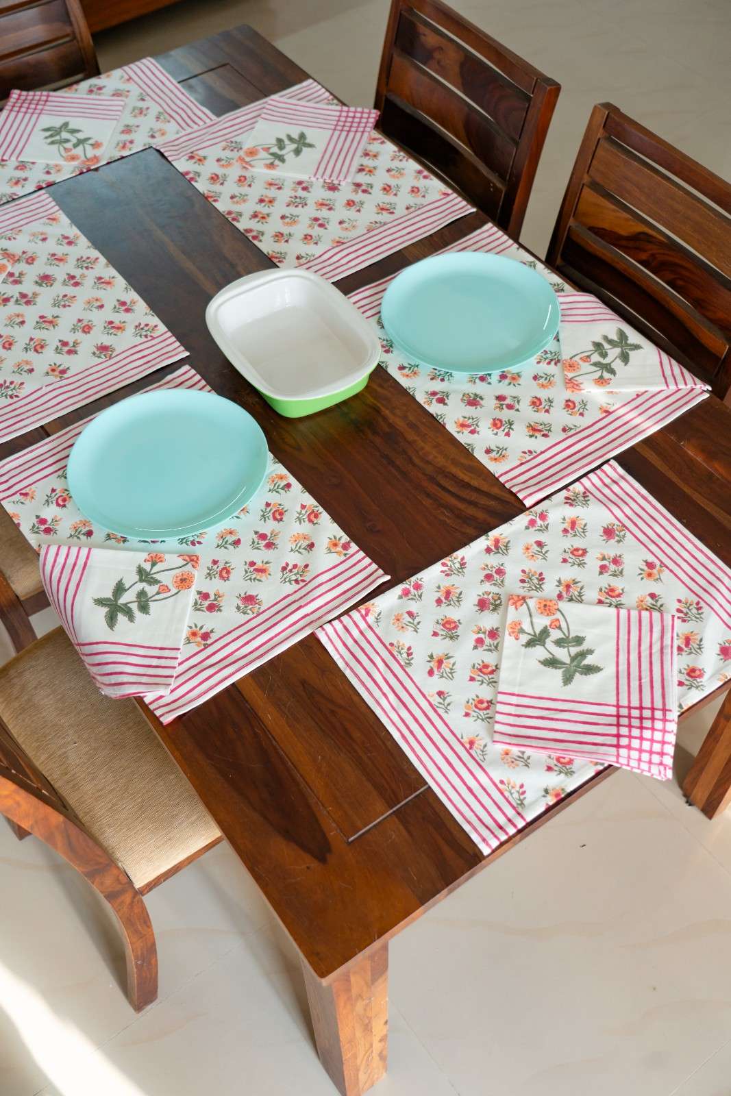 marigold-lane-table-mat-set-vibrant-floral-charm-for-everyday-elegance