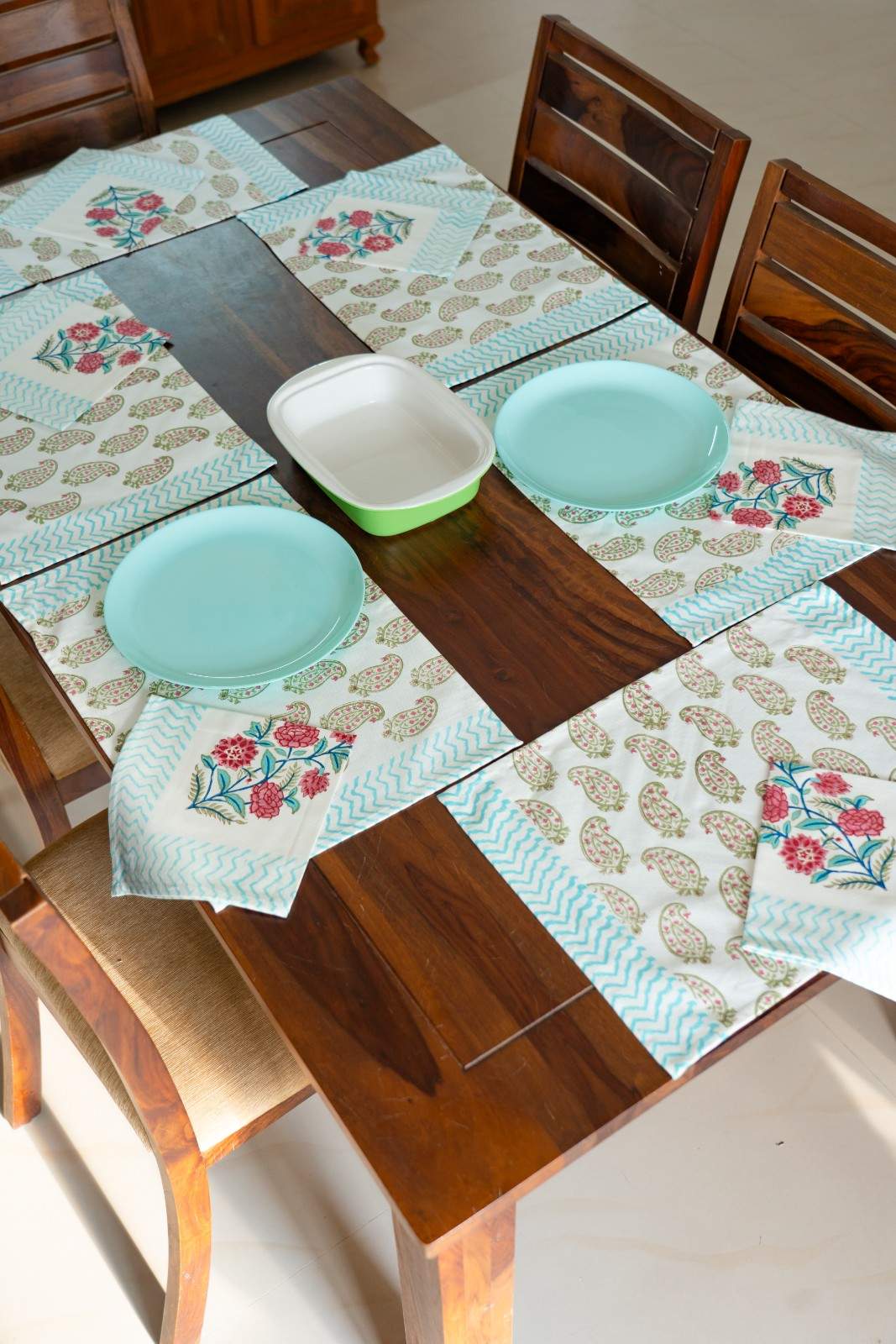 jaipur-garden-table-mat-set-exquisite-floral-elegance-for-your-dining-table