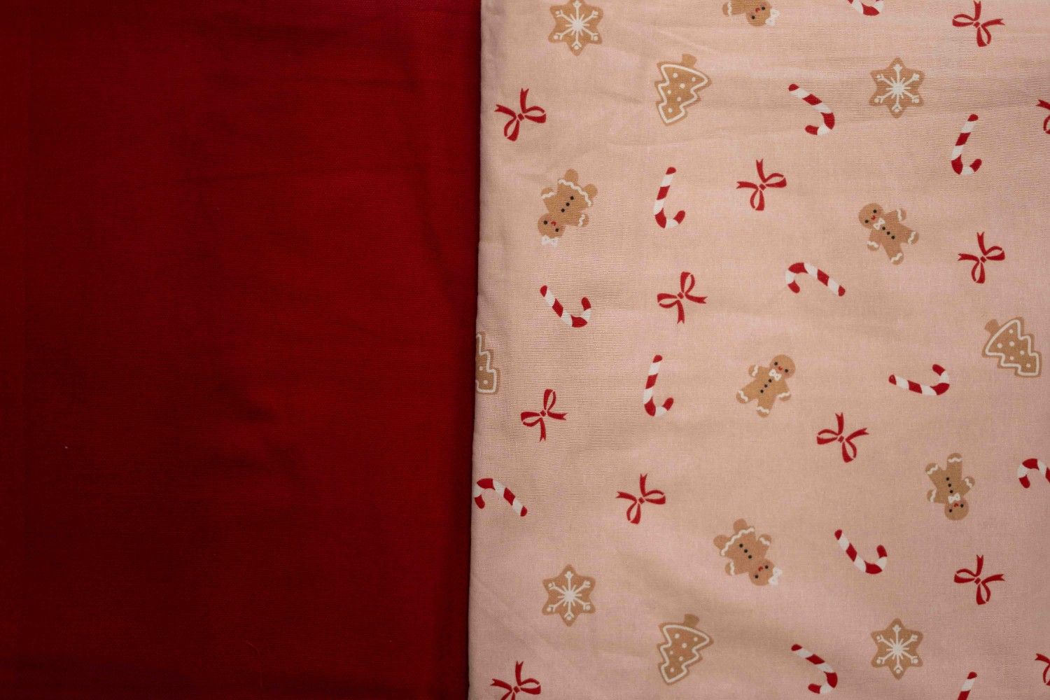 red-star-print-border-bedsheets