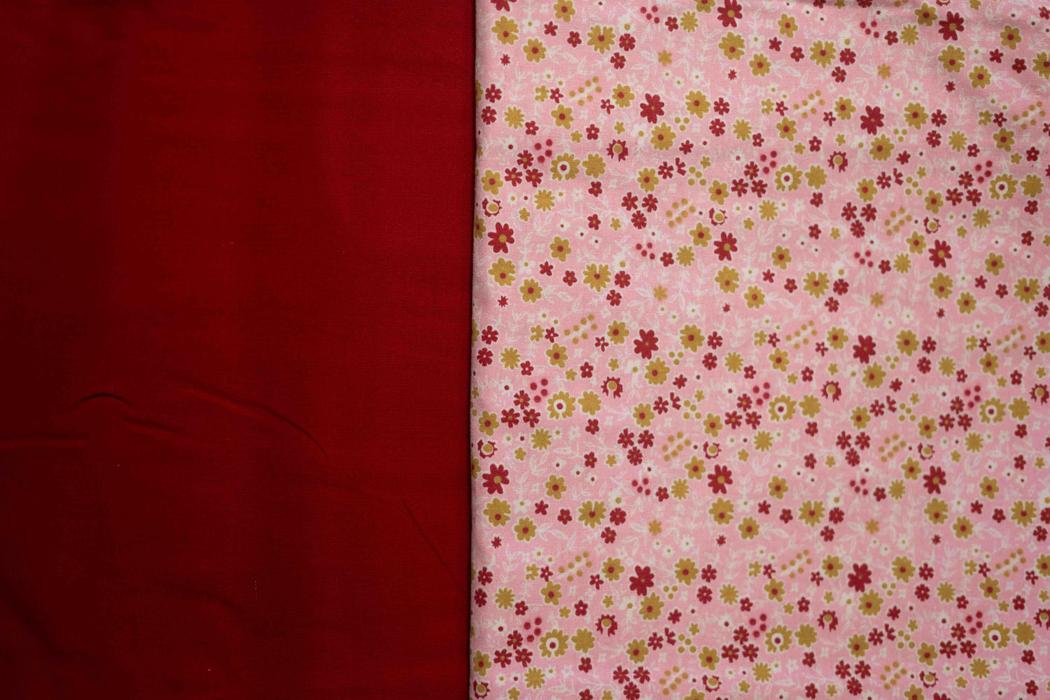 dot-rose-print-border-bedsheet