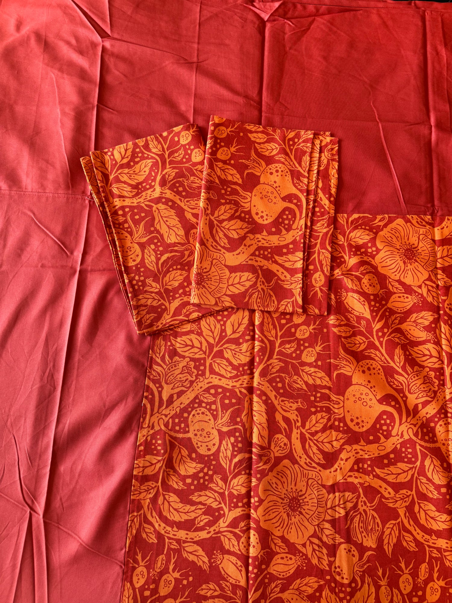 Cinnamon Vine Border Bed Sheet Set