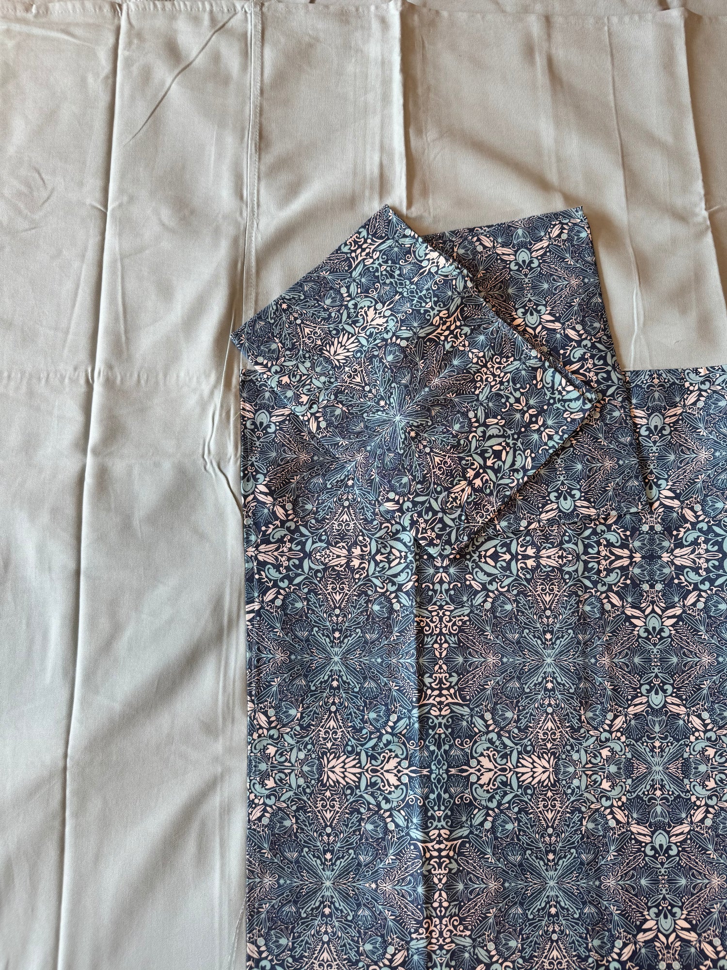 Midnight Mandala Border Bed Sheet Set