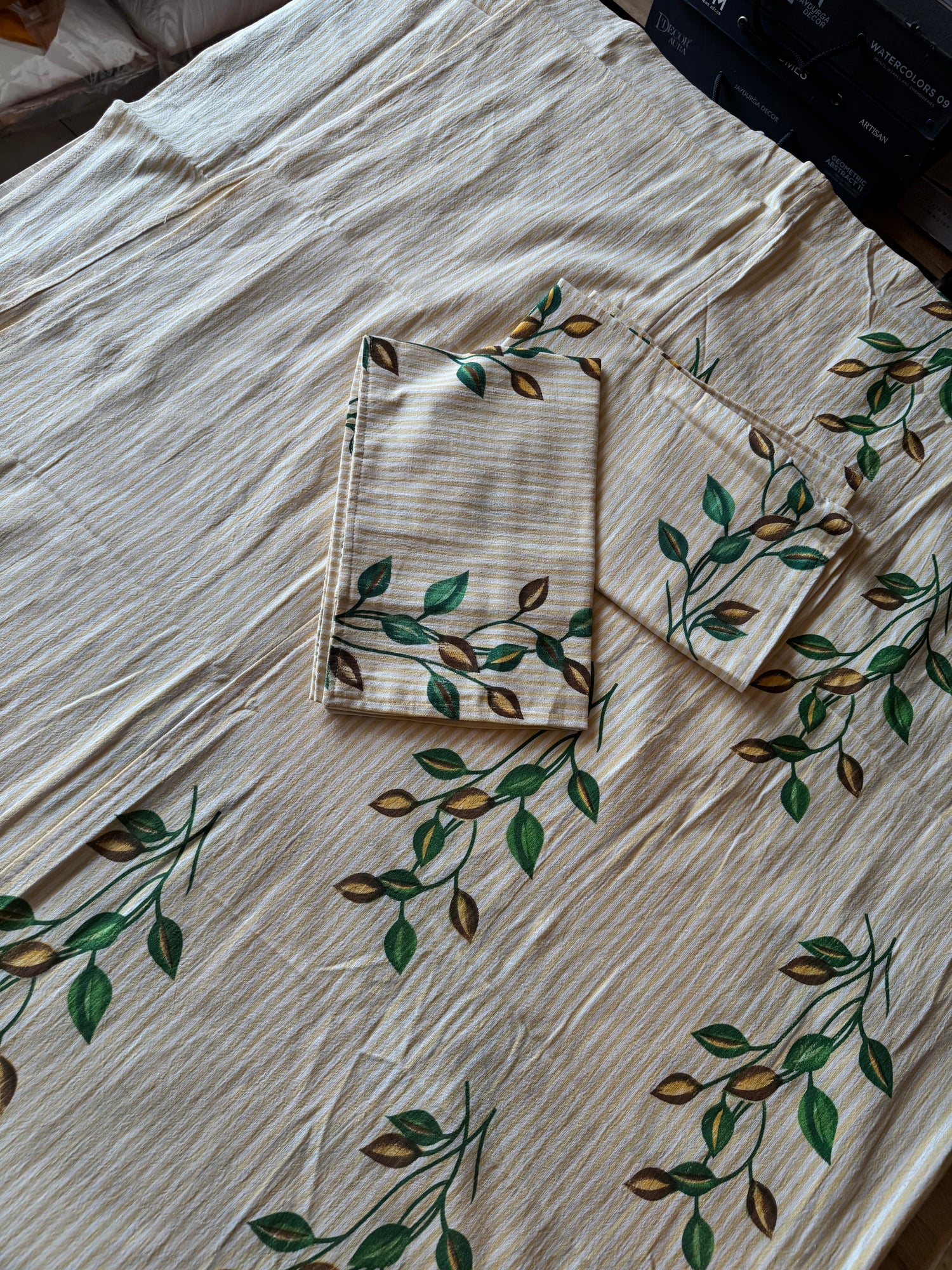 Saffron Vine Border Bedspread Set