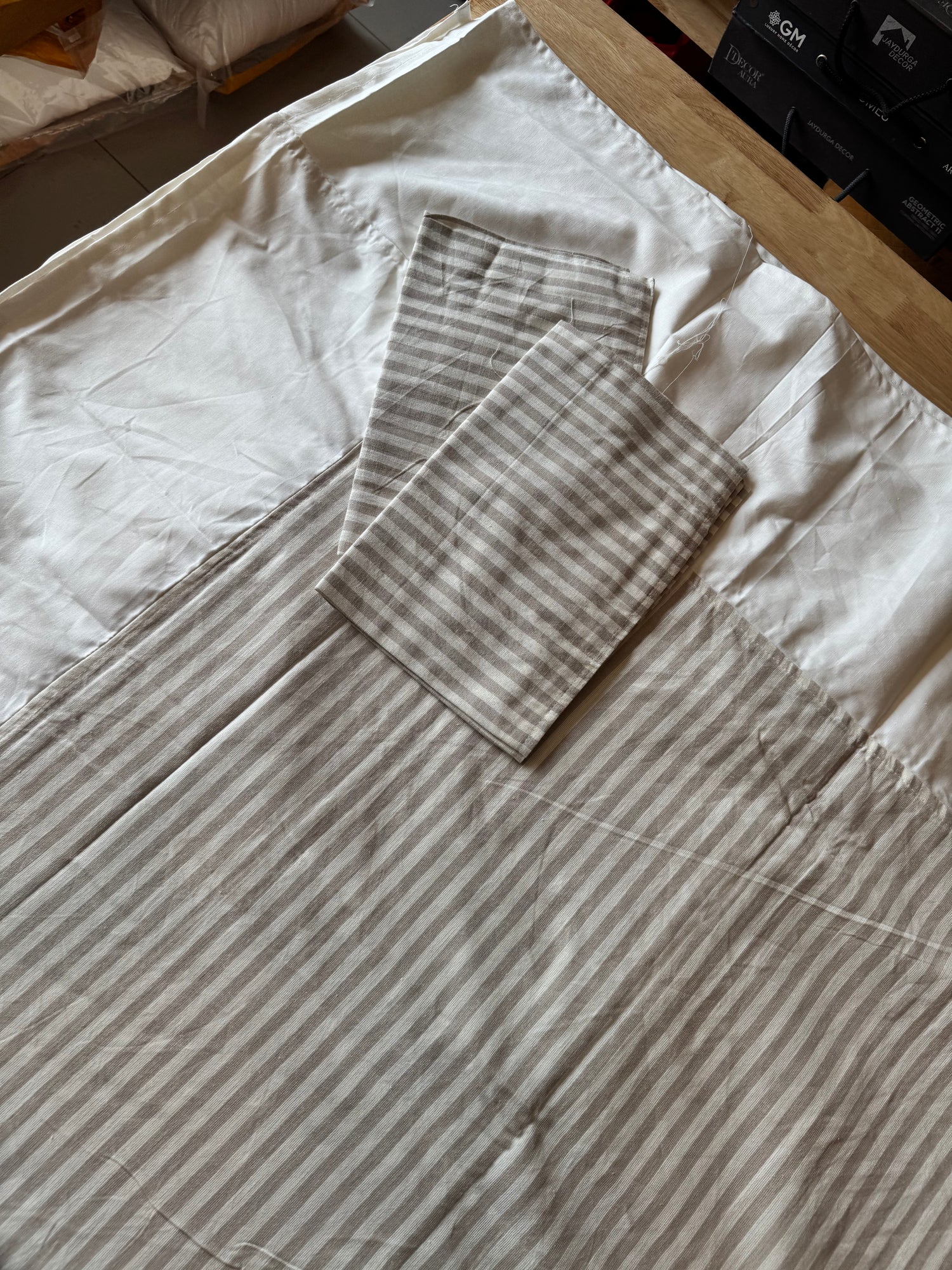 The Sandstone Stripe Border Bed Sheet Set