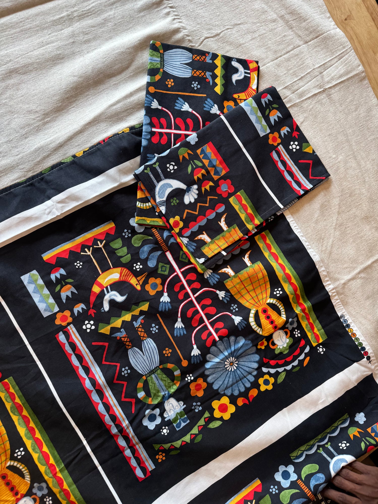Midnight Tribal Tapestry Border Bedspread Set