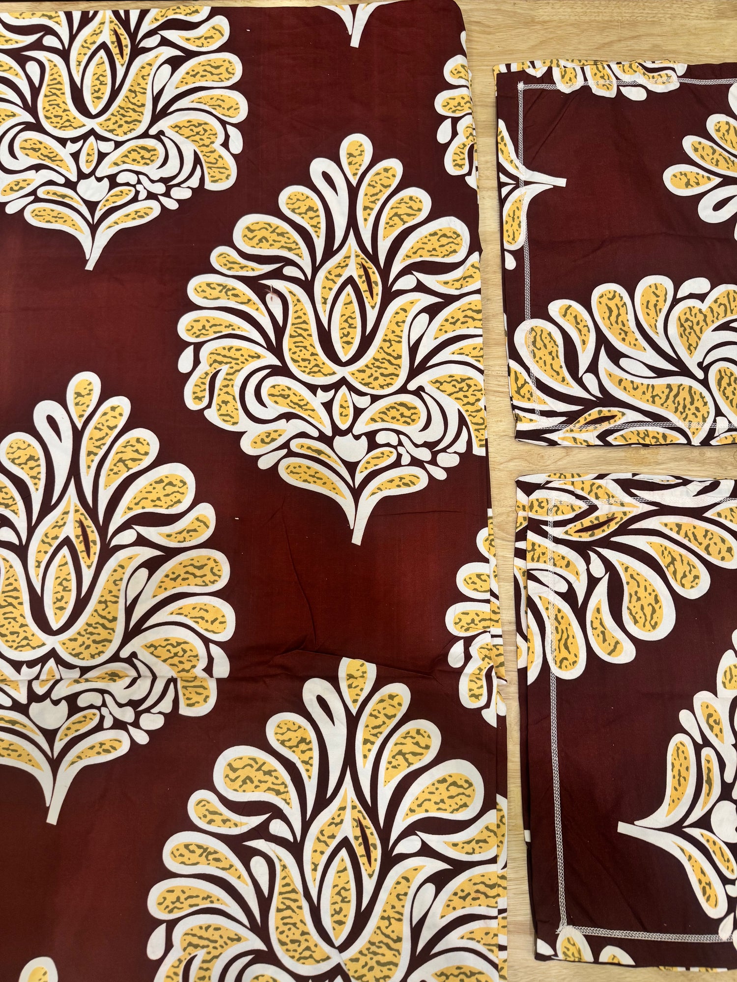 Oliver King Size Bedsheet: Royal Amber Damask