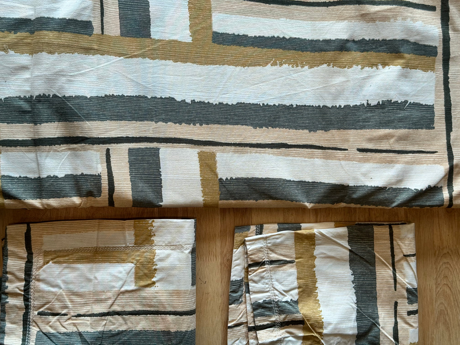 Earthy Abstract Stripe – Cosmic King Plus Size Bedsheet
