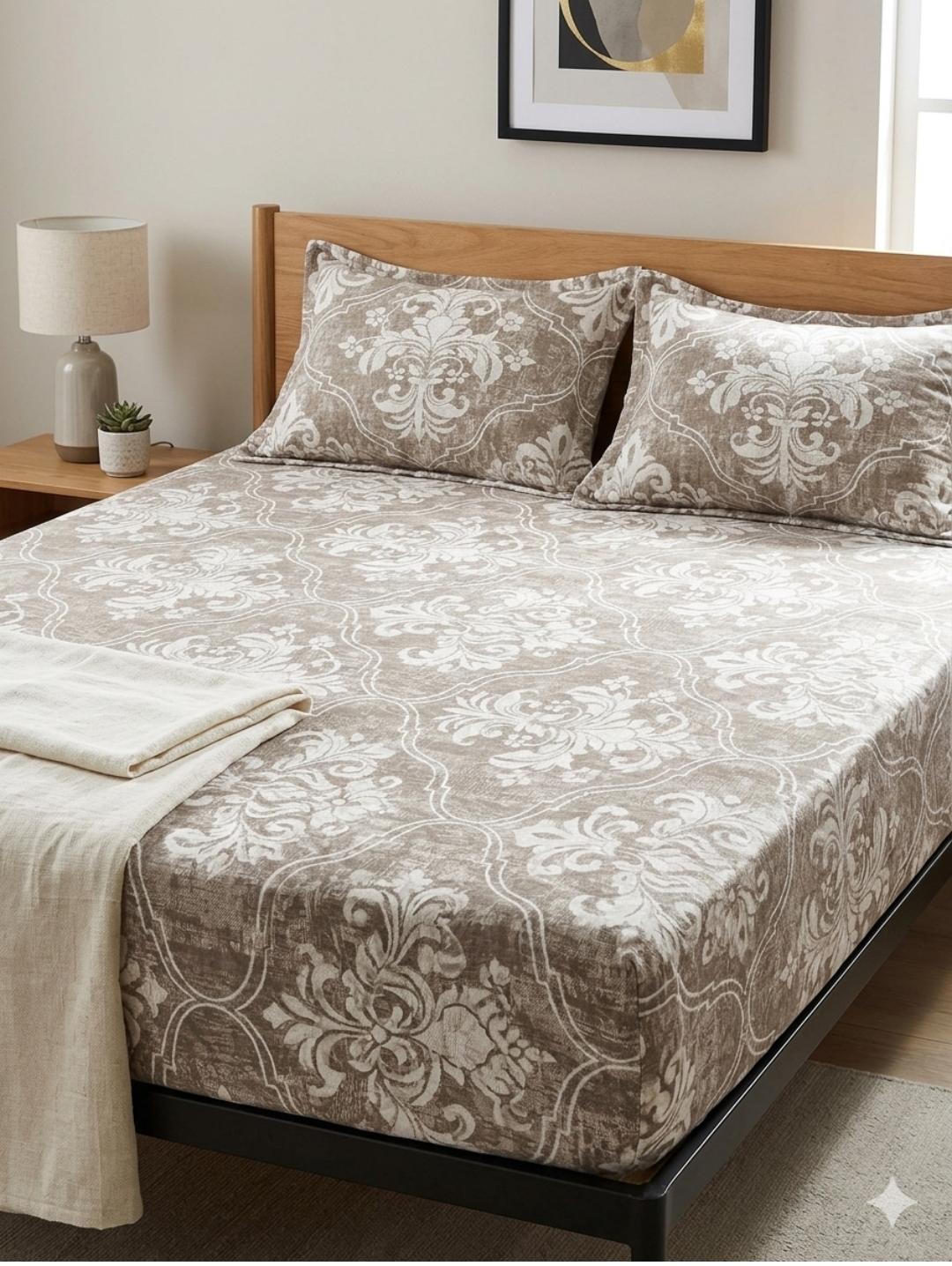 Vintage Beige & White Floral Damask King‑Size Fitted Bedsheet