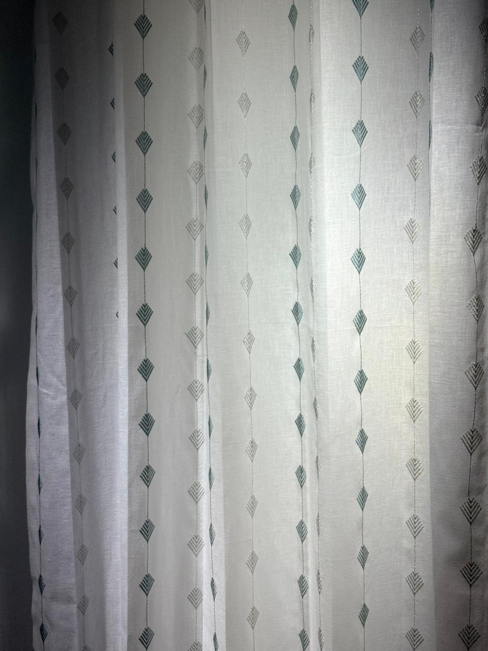 Arrow‑lined White Linen Curtain